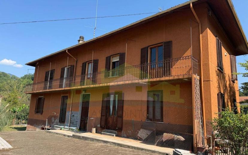 Terratetto unifamiliare regione giovanetta 6, Centro, Borgosesia — foto 10 di 25