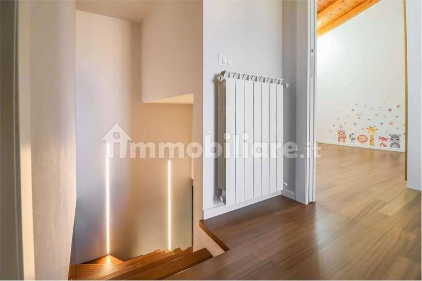 Trilocale via Monte Grappa, Centro, Clusone — foto 17 di 18