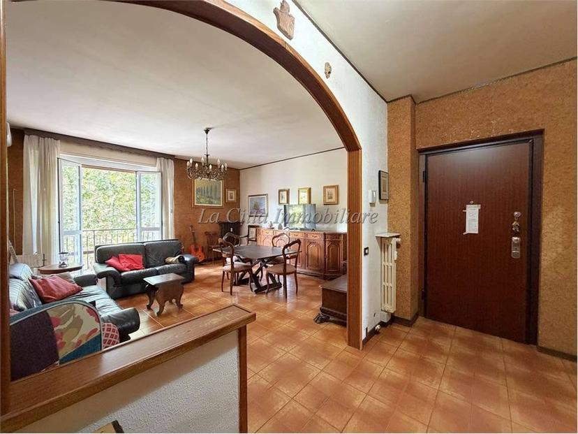 Trilocale viale Giulio Cesare, 93, Bicocca, Novara