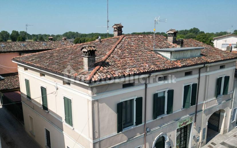 Trilocale piazza Caduti, Centro, Fiesse — foto 8 di 31