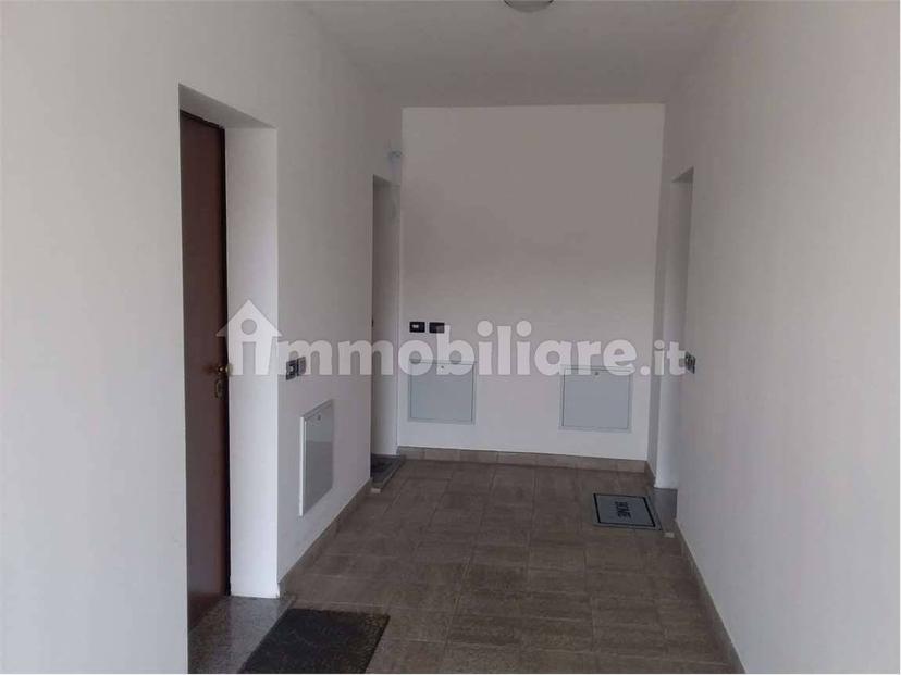 Bilocale via Del Legorino, Sesto Calende — foto 3 di 11