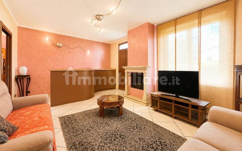 Villa bifamiliare via John Fitzgerald Kennedy, Cologne — foto 15 di 31