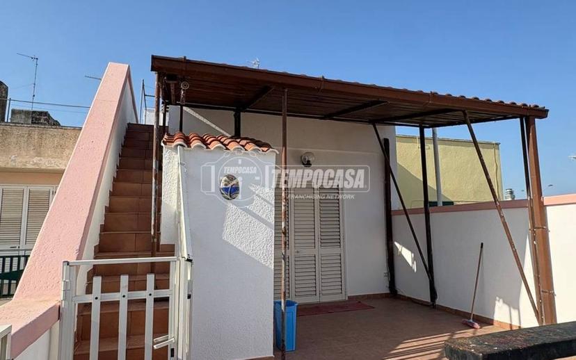 Terratetto unifamiliare 121 m², buono stato, Giuggianello — foto 9 di 27