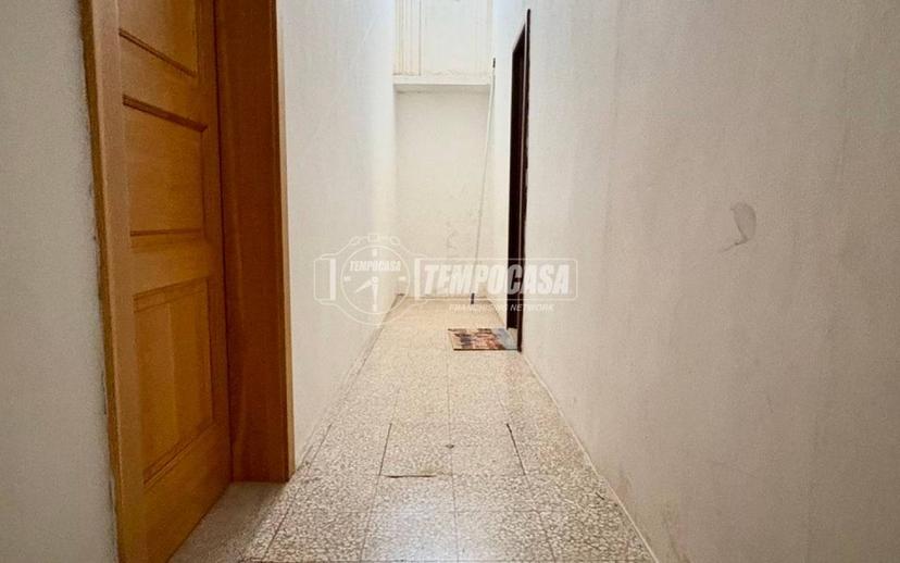 Terratetto unifamiliare 121 m², buono stato, Giuggianello — foto 3 di 27