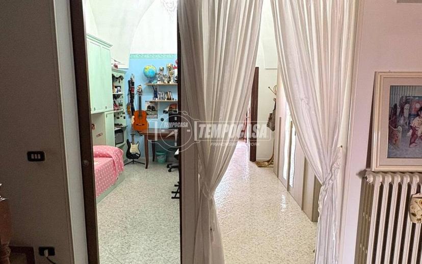 Terratetto unifamiliare 121 m², buono stato, Giuggianello — foto 18 di 27