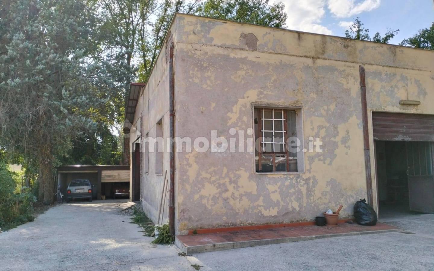 Terratetto unifamiliare 191 m², Gabelletta, Terni