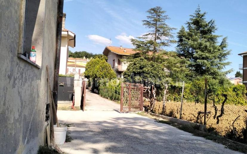 Terratetto unifamiliare 191 m², Gabelletta, Terni — foto 5 di 14