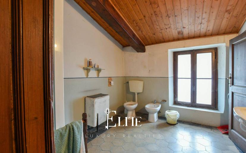 Villa unifamiliare, da ristrutturare, 1260 m², Centro, Besozzo — foto 19 di 38