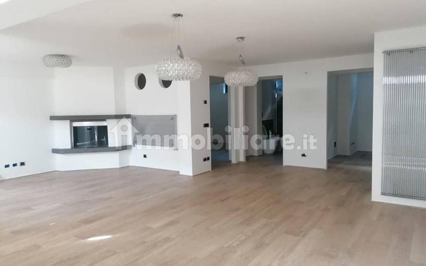 Villa a schiera 5 locali, ottimo stato, Fontia, Fossola, Fossone, Carrara — foto 25 di 47