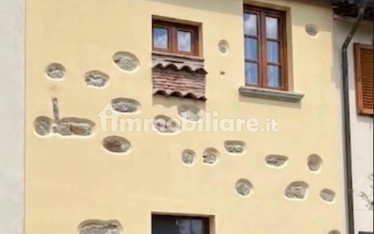 Terratetto unifamiliare 120 m², ottimo stato, Montale