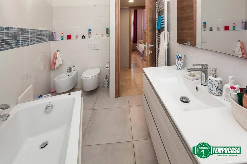 Appartamento via Vittorio Emanuele II 67, Centro, Ponte San Pietro — foto 10 di 27
