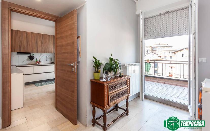 Appartamento via Vittorio Emanuele II 67, Centro, Ponte San Pietro — foto 4 di 27