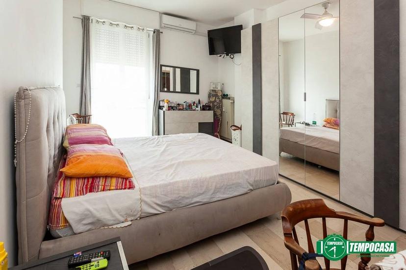 Appartamento via Vittorio Emanuele II 67, Centro, Ponte San Pietro — foto 5 di 27
