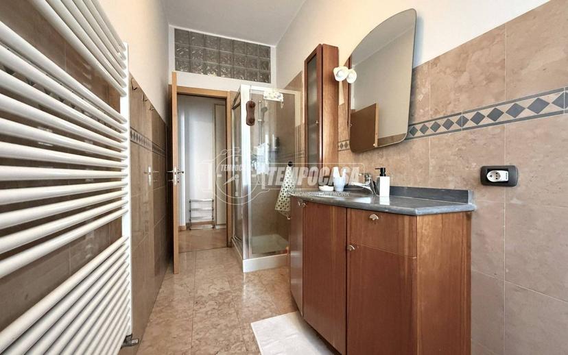 Trilocale via Mottarone 4, Centro, Arona — foto 26 di 35