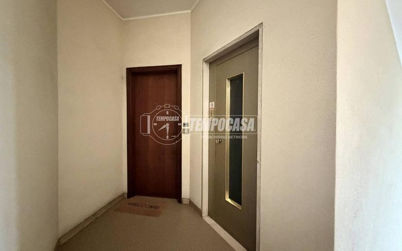 Trilocale via Mottarone 4, Centro, Arona — foto 34 di 35