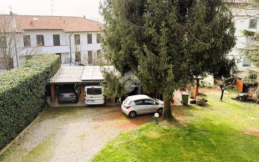 Trilocale via Ugo Foscolo 31, Lesmo — foto 6 di 10