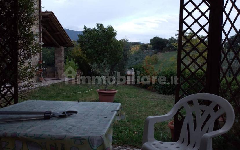 Casale via Valle dell'Oro, Montecchio