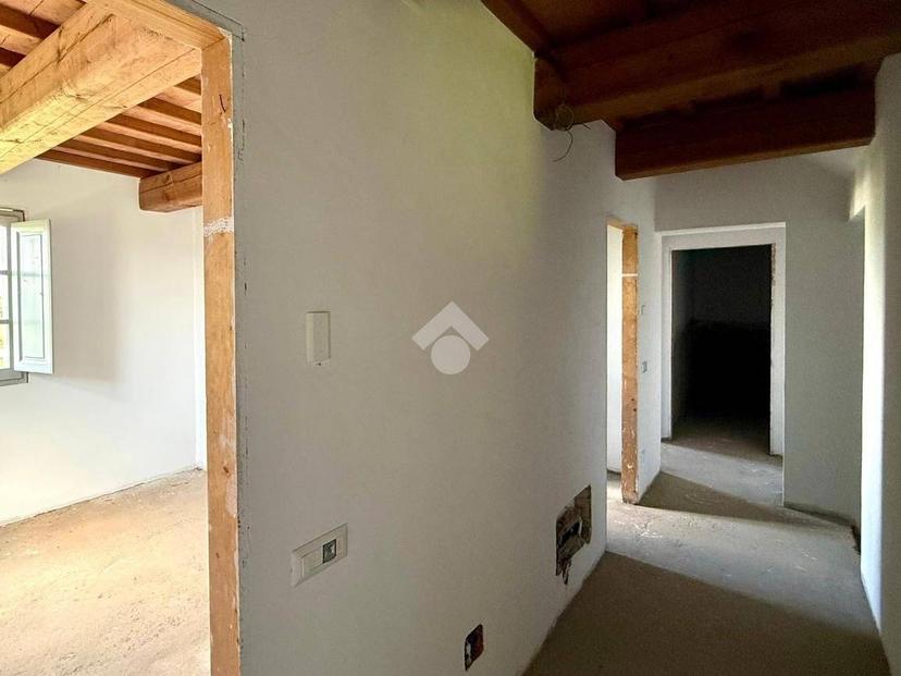 Villa a schiera via Sant' Ippolito 99, Sant'Ippolito, Prato