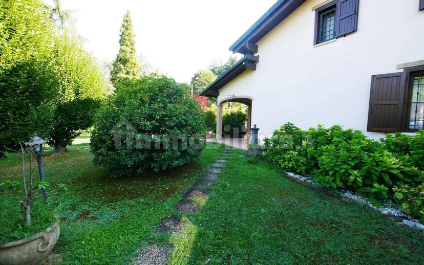 Villa unifamiliare via Castelnuovo Rangone, Castelnuovo Rangone — foto 9 di 37
