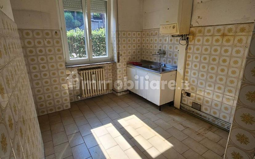 Quadrilocale via alle Cave, Centro, Omegna — foto 3 di 12