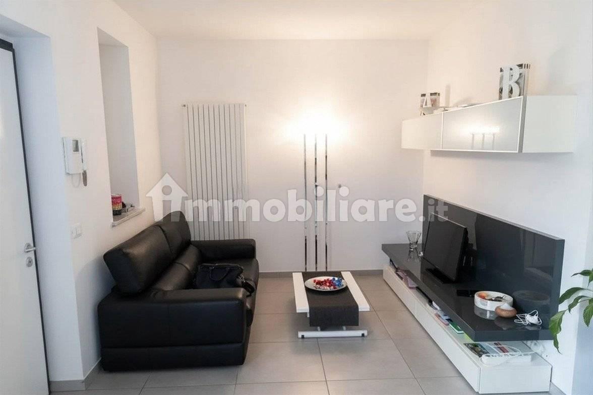 Quadrilocale ottimo stato, primo piano, Valdurasca, Follo