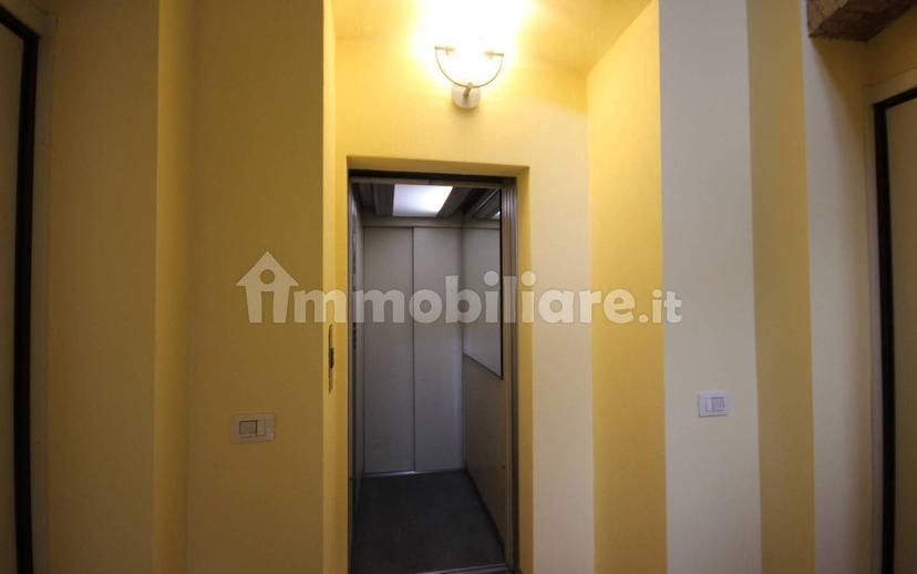 Bilocale via Santa Caterina 7, Centro, Besana in Brianza — foto 14 di 17