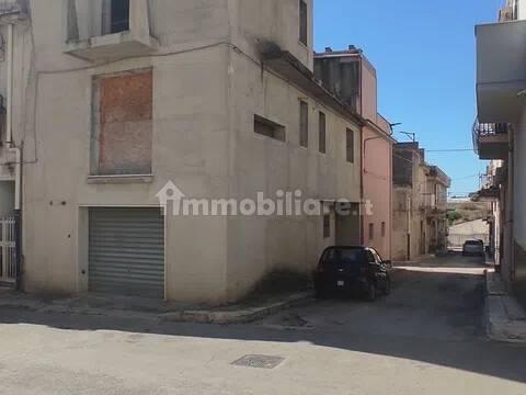 Villa unifamiliare via Orf. Leggio, 31, Rosolini — foto 16 di 35