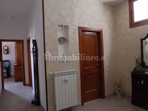 Villa unifamiliare via Giorgio Ambrosoli, 1, Rosolini — foto 8 di 48