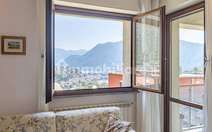Bilocale via Massimo Bontempelli 22, Sagnino, Como