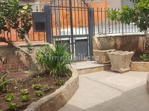Villa unifamiliare via Vitaliano Brancati, 18, Rosolini — foto 4 di 32