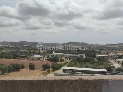 Villa unifamiliare via Vitaliano Brancati, 18, Rosolini — foto 3 di 32
