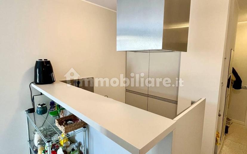 Trilocale via Maurizio Monti 58, Valduce - Crispi, Como