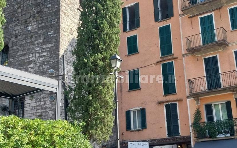Trilocale piazza  della Chiesa, 10, Centro, Bellagio — foto 2 di 16