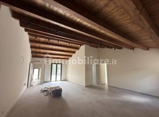 Villa unifamiliare, ottimo stato, 120 m², Centro, Mascalucia