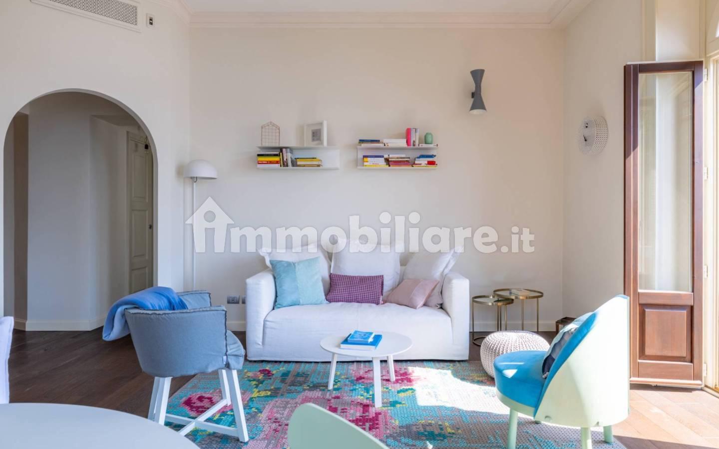 Quadrilocale piazzale Vittorio Emanuele 7A, Centro, Menaggio