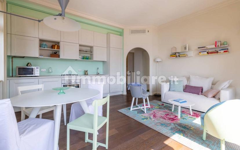 Quadrilocale piazzale Vittorio Emanuele 7A, Centro, Menaggio — foto 4 di 35