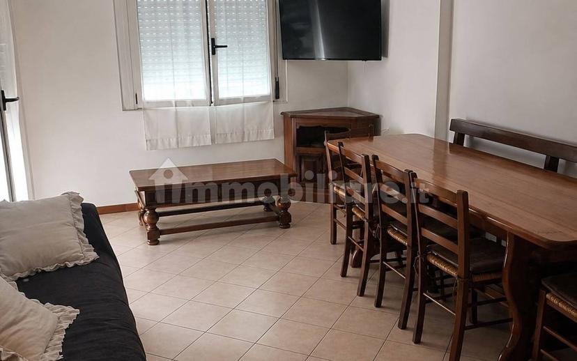 Appartamento buono stato, piano terra, Maliseti, Prato