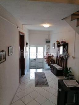 Villa a schiera via Mariano IV, Bidonì