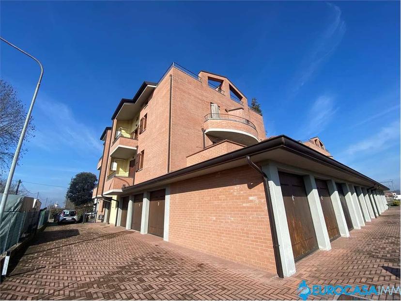 Quadrilocale via sant'antonio, Sant'antonio In Mercadello, Novi di Modena — foto 6 di 14