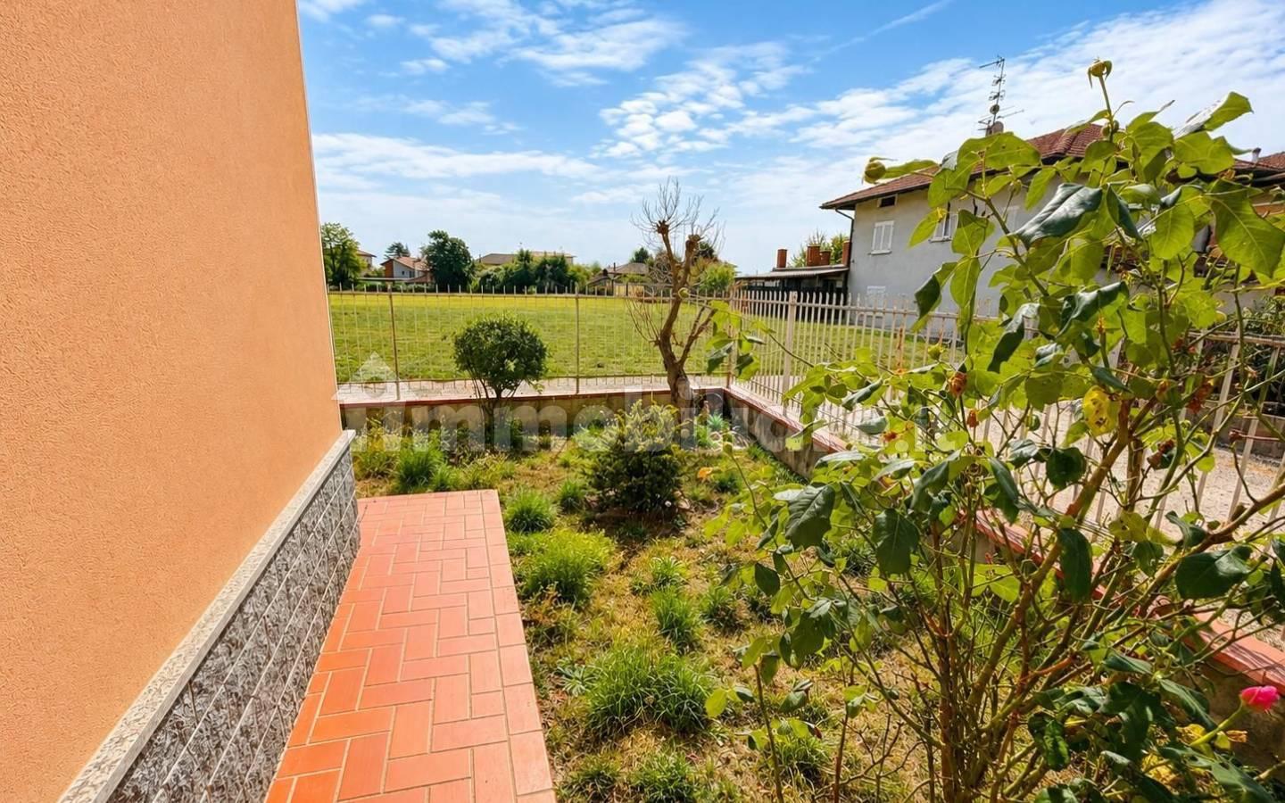 Villa bifamiliare via Maghetto 35, Ceresane Curanuova, Mongrando