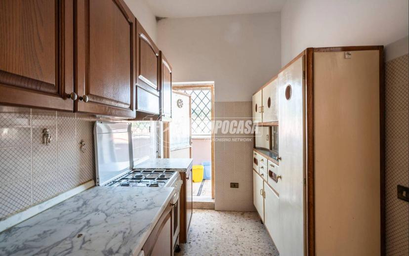 Quadrilocale via Giuseppe Garibaldi, Centro, San Severino Marche — foto 11 di 21