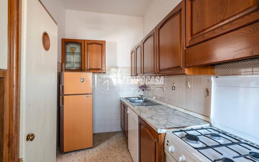 Quadrilocale via Giuseppe Garibaldi, Centro, San Severino Marche — foto 4 di 21