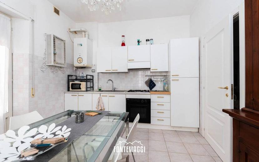 Terratetto unifamiliare 255 m², buono stato, Apecchio — foto 5 di 50