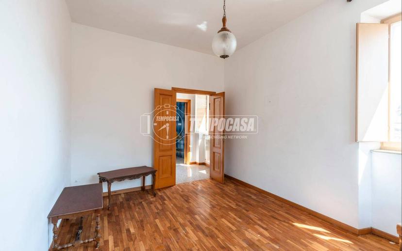 Quadrilocale via Giuseppe Garibaldi, Centro, San Severino Marche — foto 9 di 21