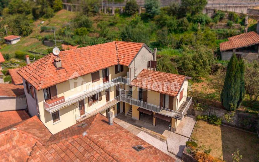Terratetto unifamiliare Viottolo Ai Ronchi 6, Centro, Armeno — foto 2 di 33