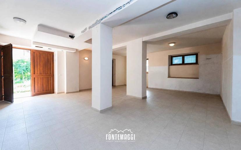 Terratetto unifamiliare 255 m², buono stato, Apecchio — foto 2 di 50