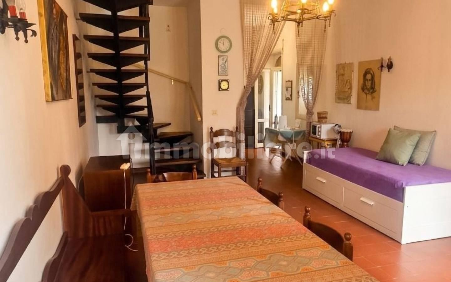 Villa plurifamiliare via Terracina 409, Centro, San Felice Circeo
