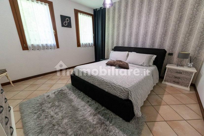 Villa unifamiliare via Tiziano 2c, Campolongo Maggiore — foto 12 di 28