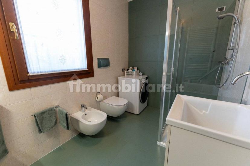 Villa unifamiliare via Tiziano 2c, Campolongo Maggiore — foto 2 di 28