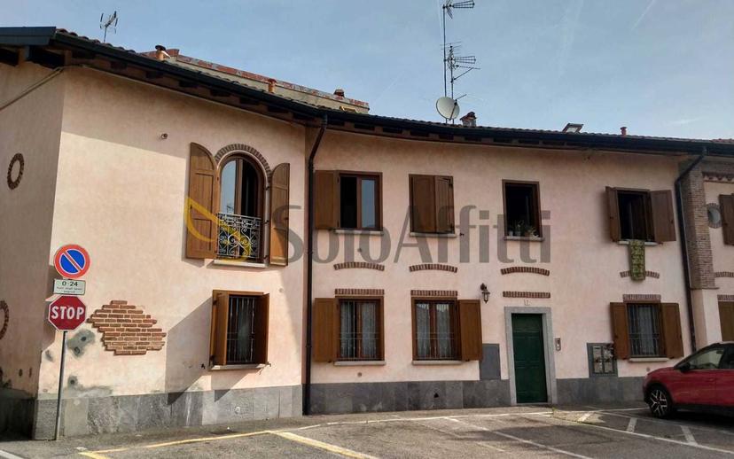 Bilocale buono stato, piano terra, Albizzate — foto 2 di 18